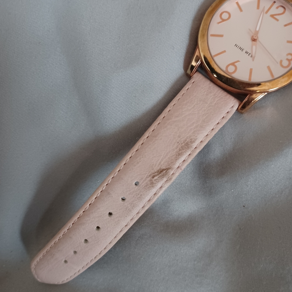 Nine West gold with Blush Pink leather Strap 9w stainless steel watch timepiece - Picture 6 of 9